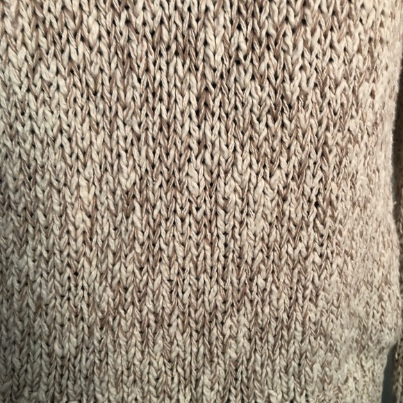 ROOTS sweater - Picture 2 of 4